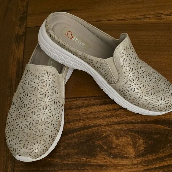 BareTraps Shoes - BareTraps  Laser-Cut Mules